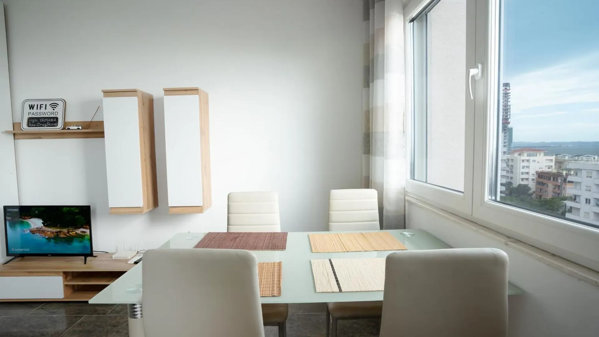 Apartament Sea View ドゥラス 0*,