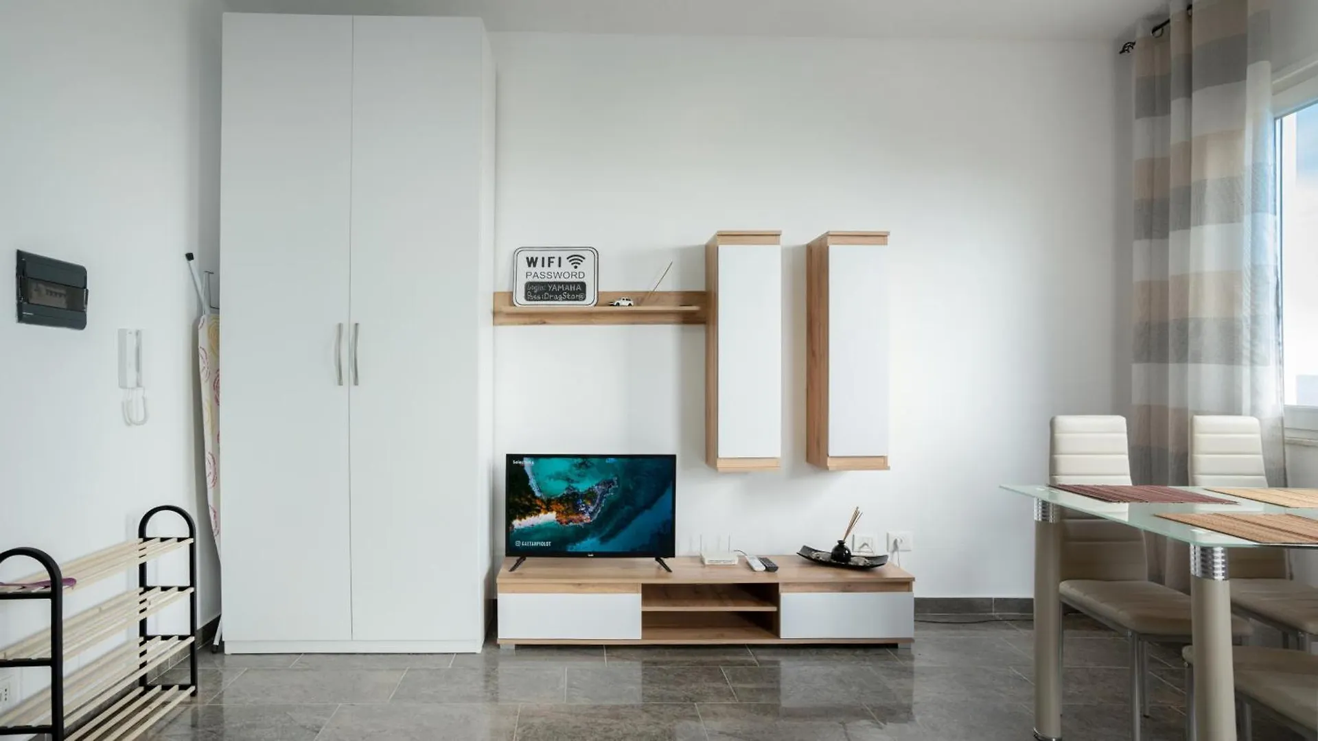 アパート Apartament Sea View ドゥラス